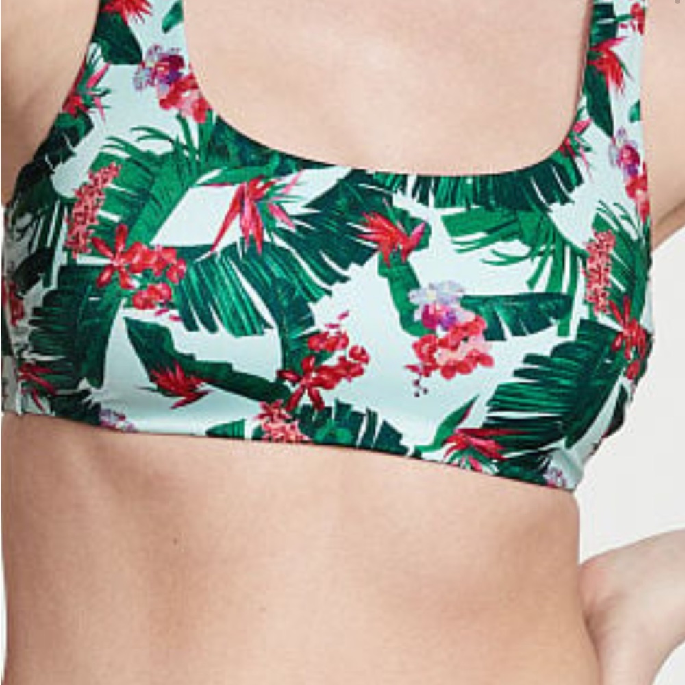 NWT scoop, bikini top, one piece, removable pads, blue with multi colorsXXL